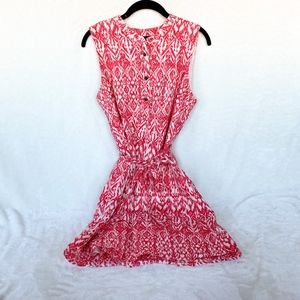 patterned tie-waisted dress